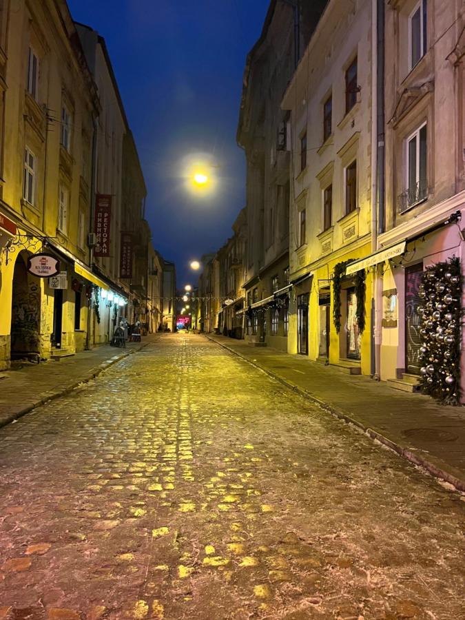 Delux Apartment In Lviv Luaran gambar